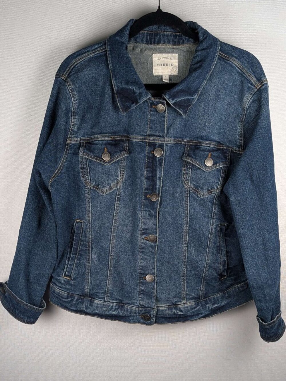 Torrid Denim Distressed Faded Trucker Jean Jacket Sz 1 (1X)
